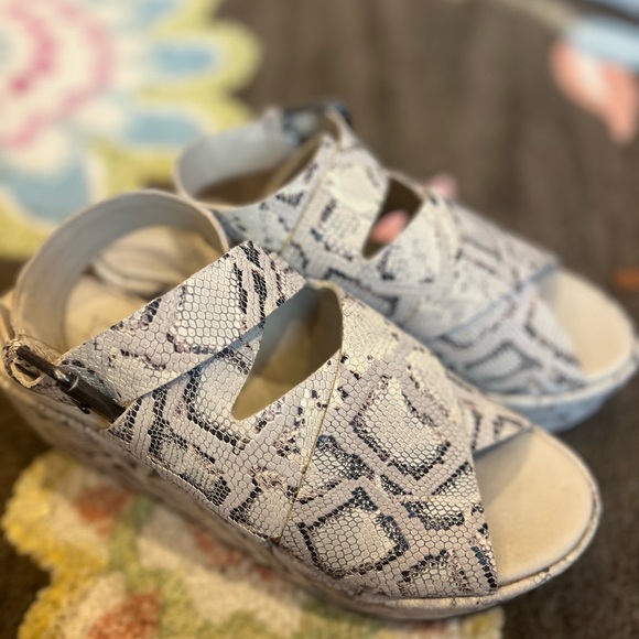 Matisse Runaway Platform Sandals | Women’s Size 7 Snakeskin Platforms - Picture 5 of 11